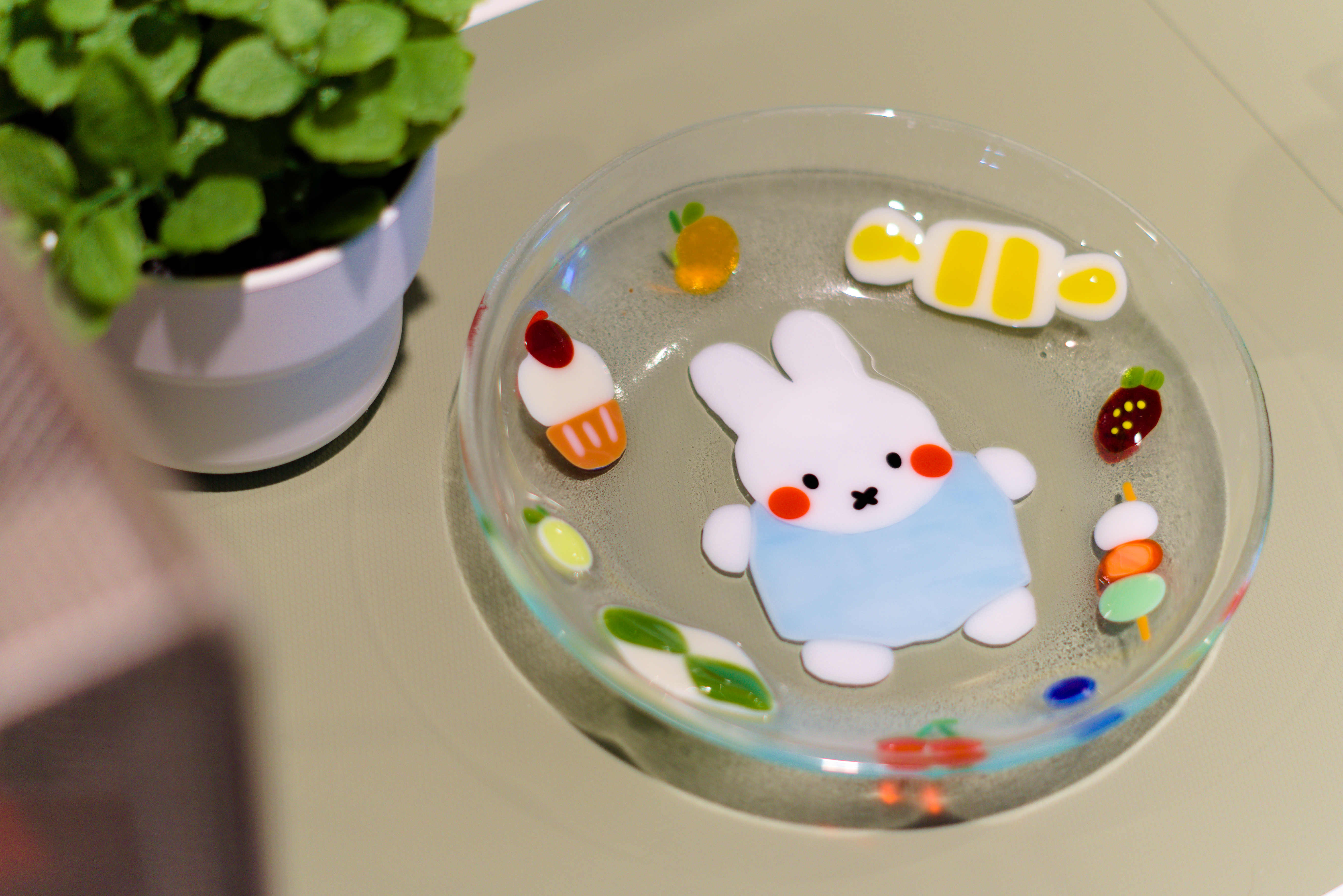 Trinket dish with a well known bunny